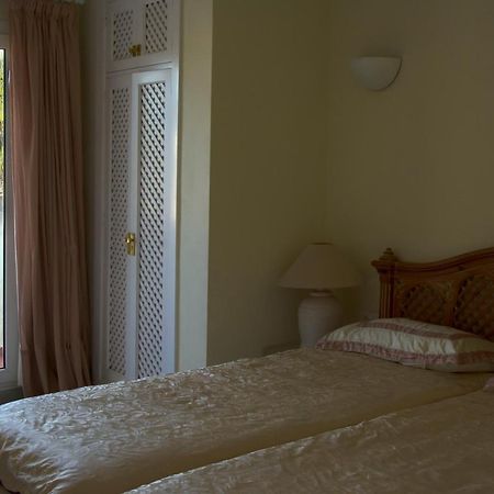 Magnificent Port-Beach 5* Luxury Residence 贝纳尔马德纳 外观 照片
