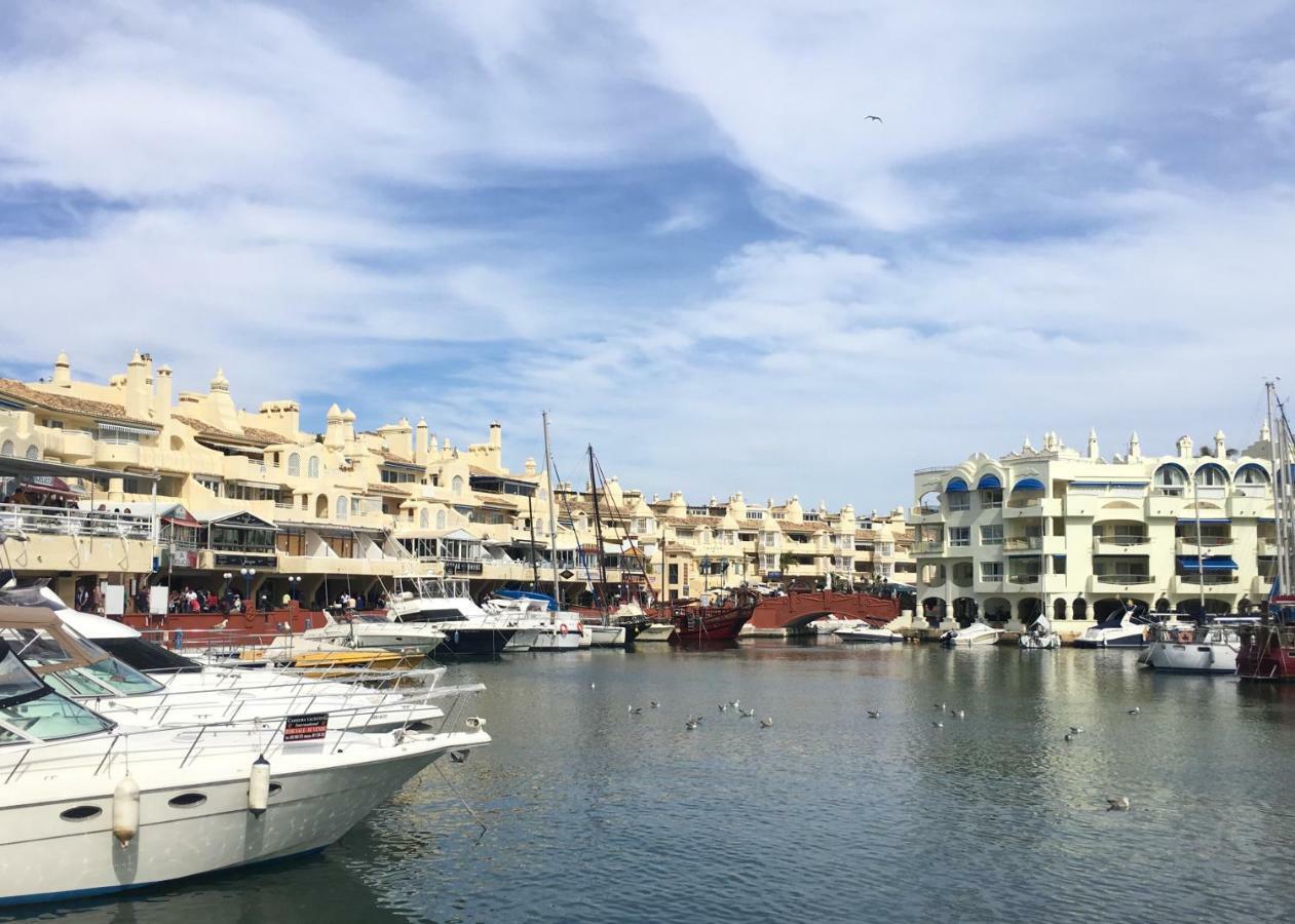 Magnificent Port-Beach 5* Luxury Residence 贝纳尔马德纳 外观 照片