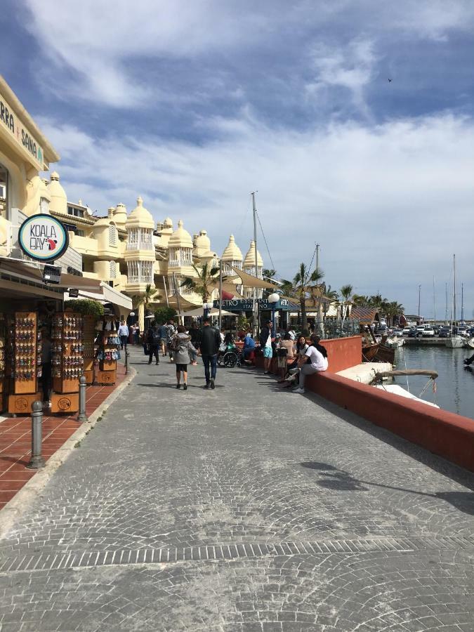 Magnificent Port-Beach 5* Luxury Residence 贝纳尔马德纳 外观 照片
