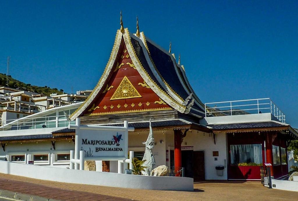 Magnificent Port-Beach 5* Luxury Residence 贝纳尔马德纳 外观 照片