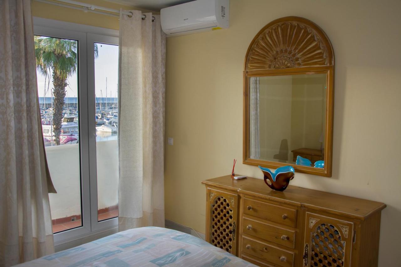 Magnificent Port-Beach 5* Luxury Residence 贝纳尔马德纳 外观 照片