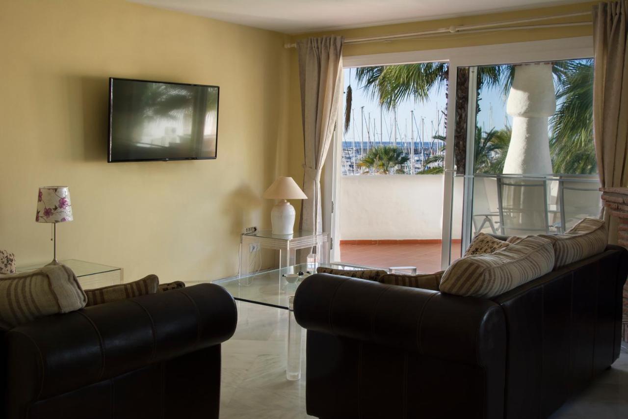 Magnificent Port-Beach 5* Luxury Residence 贝纳尔马德纳 外观 照片